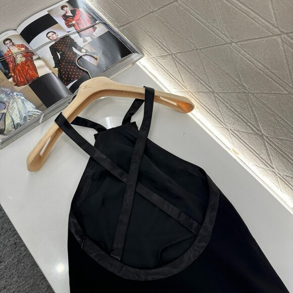 Miu Miu ♥ 2025 New Rhinestone Halter Neck Dress - Picture 4 of 8